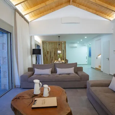 Rachi Sea View White Villa *